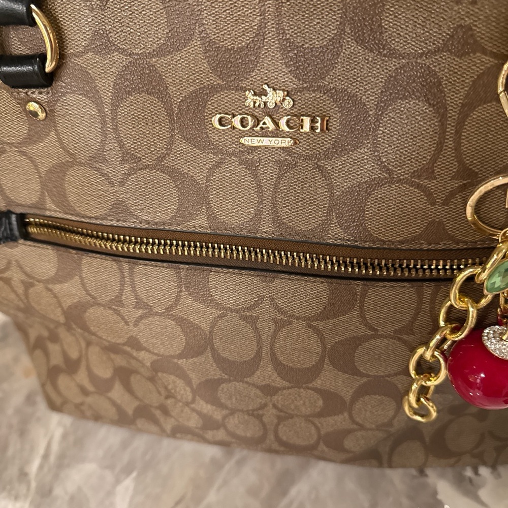 Coach Brown Tote Bag with Keychain - Picture 3 of 7